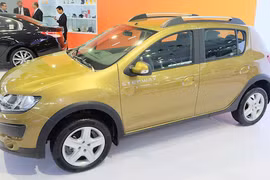 Hatchback Renault Sandero Stepway chốt giá 620 triệu tại VN