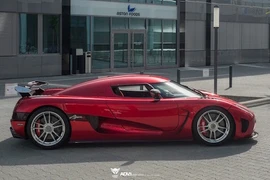 “Hàng khủng” Koenigsegg Agera R độ mâm đầu tiên trên Thế giới