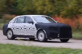 Siêu xe hạng sang của Tổng thống Nga Putin lộ diện