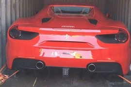 Siêu xe Ferrari 488 Spider cập bến Việt Nam đầu năm 2017