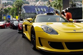 Siêu xe, “xế khủng” chạy đầy đường phố công quốc Monaco