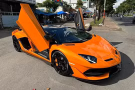 Lamborghini Aventador SVJ Roadster ở Sài Gòn giảm tới 6 tỷ vẫn... ế khách