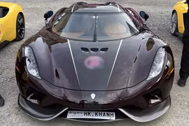 Dàn xế khủng gần 250 tỷ của Hoàng Kim Khánh dạo phố Sài Gòn