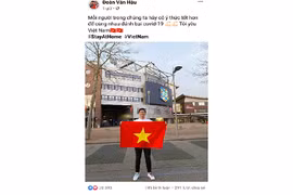 Văn Hậu tiết lộ chuyện bị kỳ thị khi đeo khẩu trang ở Hà Lan