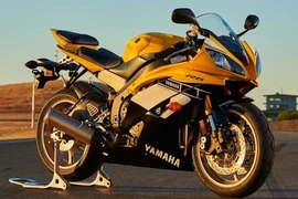Yamaha ra mắt sportbike R6 bản đặc biệt Speed Block 
