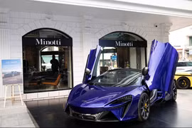 McLaren Artura Spider bạc tỷ lần đầu tiên "khoe hàng" tại Hà Nội