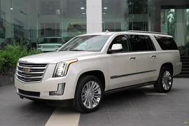 Xế sang Cadillac Escalade “màu độc” đầu tiên về Hà Nội