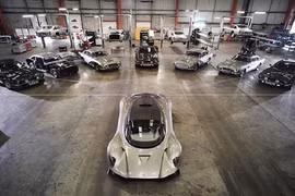 Lộ diện loạt siêu xe của 007 trong "bom tấn" Bond 25