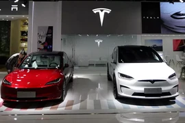 Tesla ngừng nhận đơn đặt hàng mới cho Model S và Model X
