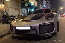 Tận mục siêu xe Porsche 911 GT2 RS giá gần 23 tỷ tại Sài Gòn