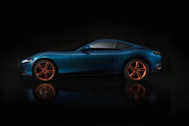 Siêu xe Ferrari Roma lột xác với chất liệu kimono 75 năm tuổi