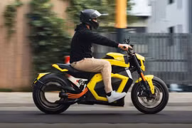 Verge TS Pro - môtô điện lập kỷ lục quãng đường 310,6 km/sạc