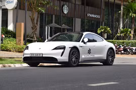 Xe điện "con già giàu" - Porsche Taycan từ 4,7 tỷ trên phố Sài Gòn