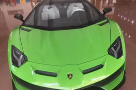 Lamborghini Aventador SVJ Roadster hơn 50 tỷ sắp cập bến Việt Nam