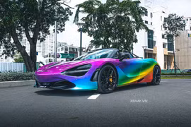 Ngắm McLaren 720S Spider “bảy sắc cầu vồng” độc nhất Việt Nam