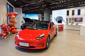 Tesla “quay xe”, tăng giá xe Model Y và Model 3 chạy điện