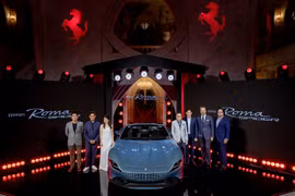 Ferrari Roma Spider 2024 “cập bến” Đông Nam Á, khoảng 30 tỷ đồng