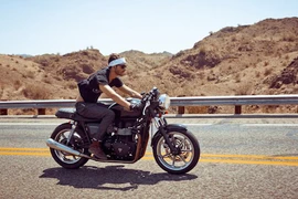 Sắp có Triumph Bonneville thế hệ mới vào 28/10