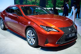 Cận cảnh xe sang Lexus RC 300 giá hơn 3 tỷ 