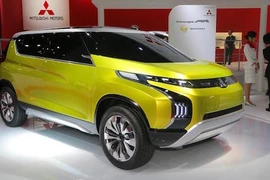 Mitsubishi concept AR về Việt Nam dự VMS 2015 có gì?