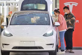 Sau một tháng "đại hạ giá", Tesla bất ngờ tăng giá xe trở lại