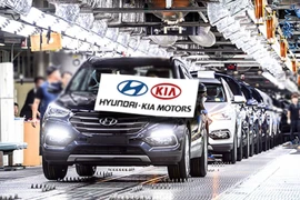 Khách hàng mua xe Hyundai và Kia bức xúc vì phải chờ 30 tháng