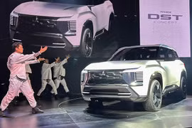 Mitsubishi DST thương mại bản 7 chỗ liệu có về Việt Nam?