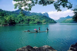 Chiêm bái những “Vịnh Hạ Long trên cạn” đẹp nhất VN 