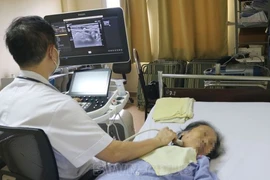 Lựa chọn tối ưu trong điều trị hẹp động mạch cảnh tránh đột quỵ