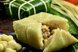 Cách ăn bánh chưng để không tăng cân vù vù