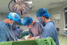 Áp dụng 2 kỹ thuật khối u gan “khủng”