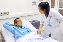 Cứu sống người đài loan bị ung thư gan sốc mất máu nguy kịch