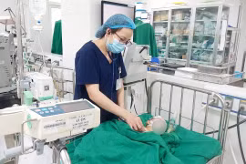 Nhiều trẻ ngộ độc chì nặng vì uống thuốc “đẹn” giúp hay ăn chóng lớn