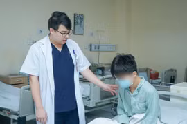 Hoại tử “cậu nhỏ” do sự tò mò của tuổi mới lớn