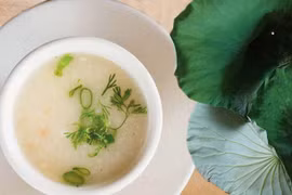 Cháo thuốc giúp người bệnh sởi nhanh bình phục