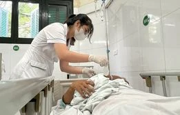 Những người bệnh đầu tiên hồi phục sau siêu bão Yagi tại BV Việt Đức