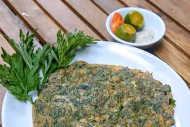 Tác dụng bất ngờ của trứng ngải cứu ít người biết