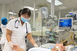 Sốc nhiễm khuẩn, suy đa tạng do tự điều trị gout tại nhà