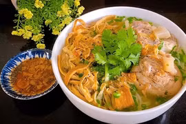 Bác sĩ chỉ rõ các loại thực phẩm không nên ăn nhiều ngày Tết