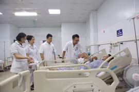 Đặt sức khỏe của dân lên hàng đầu, dồn lực khắc phục hậu quả sau bão