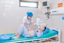 Bỏ thuốc hạ mỡ máu người đàn ông 44 tuổi nguy kịch vì viêm tụy cấp