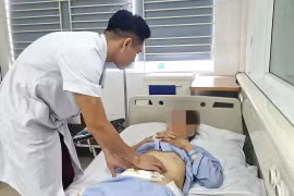 Suýt mất mạng vì thoát vị bẹn nghẹt: Cách gì phát hiện sớm?