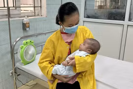 Mổ tim ít xâm lấn cho trẻ có cân nặng thấp 4,3 kg tại tuyến tỉnh