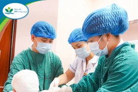 Nhiễm trùng bỏng vì bôi mỡ trăn: Bác sĩ hướng dẫn cách sơ cứu đúng 