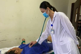 Rối loạn tâm thần do rượu trẻ hóa và tăng từ 5-10%