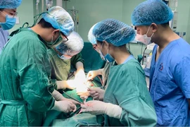 Phối hợp nhiều chuyên khoa cứu ca sinh khó đe dọa tính mạng mẹ và con