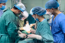 Phối hợp nhiều chuyên khoa cứu ca sinh khó đe dọa tính mạng mẹ và con