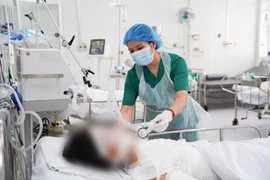 Cùng lúc tiếp nhận 3 trẻ đa chấn thương, phỏng nghiêm trọng do pháo nổ 