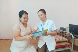 Khám thai, sinh đẻ tại cơ sở y tế để an toàn cho mẹ và con