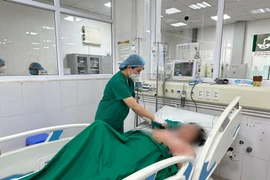 Ngạch cá trê đâm tay, người phụ nữ nguy kịch vì viêm mô tế bào